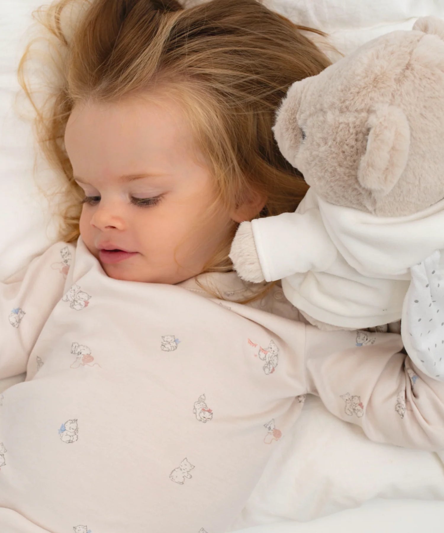 1-HS0TXpNo__Hyhxm0wZKQnBch5yez4sE