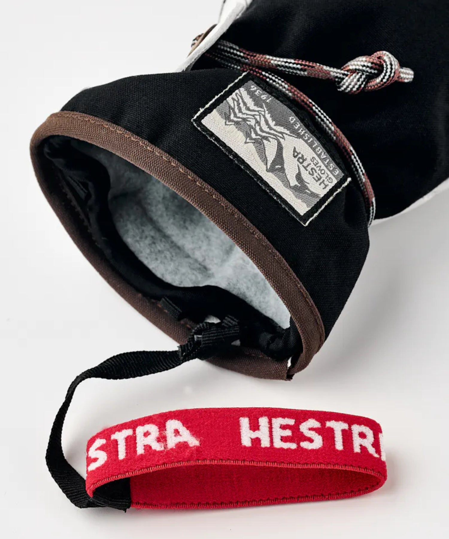 1rGe_WEuK5jQ9SG7OI759PQp6XL9neb4d