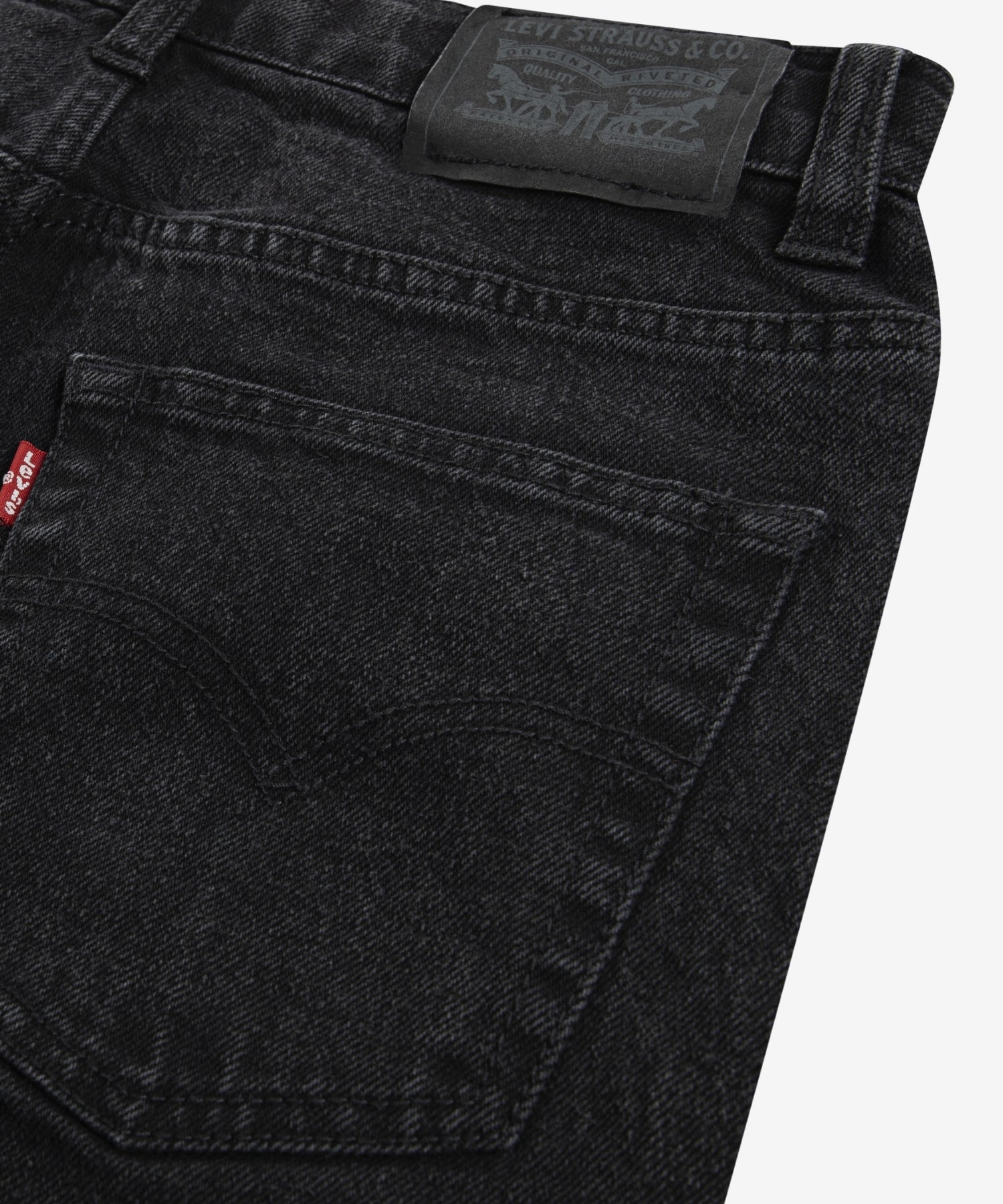 1RKGUMW3MkQEENMpBzuuPT5VxsKHHSFnH