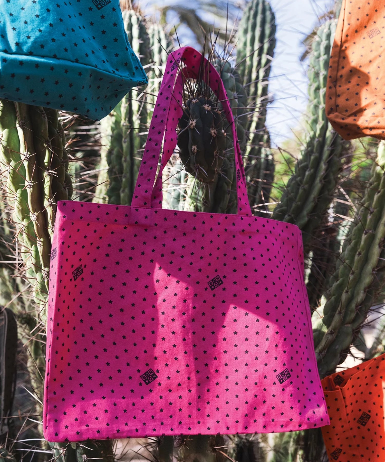 1LLtXH3WF-rHn_TuQd76kQFkAGmRjFECj