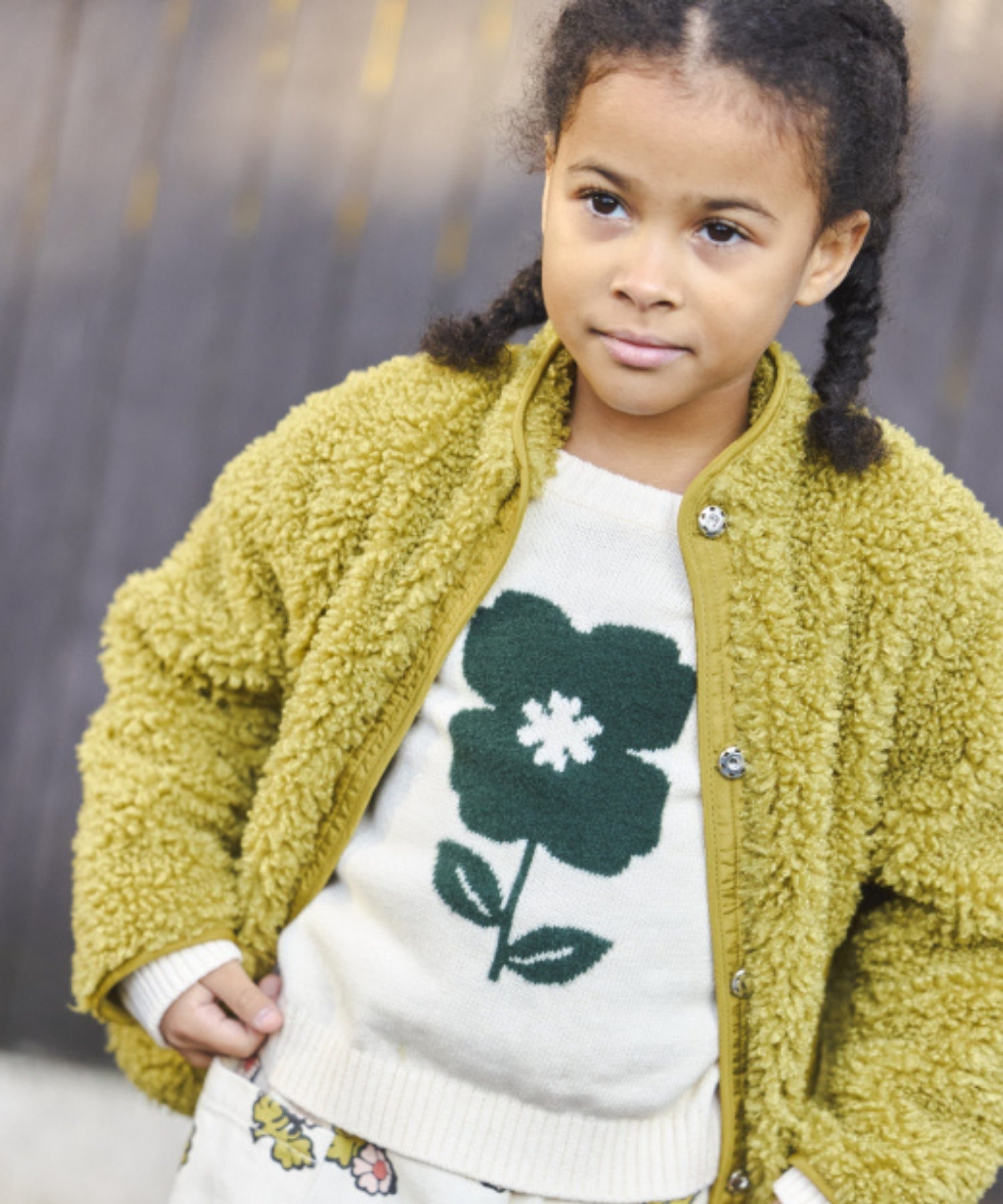 13_7lfei_0pWQ2W-049fiXd34_5CryjM5