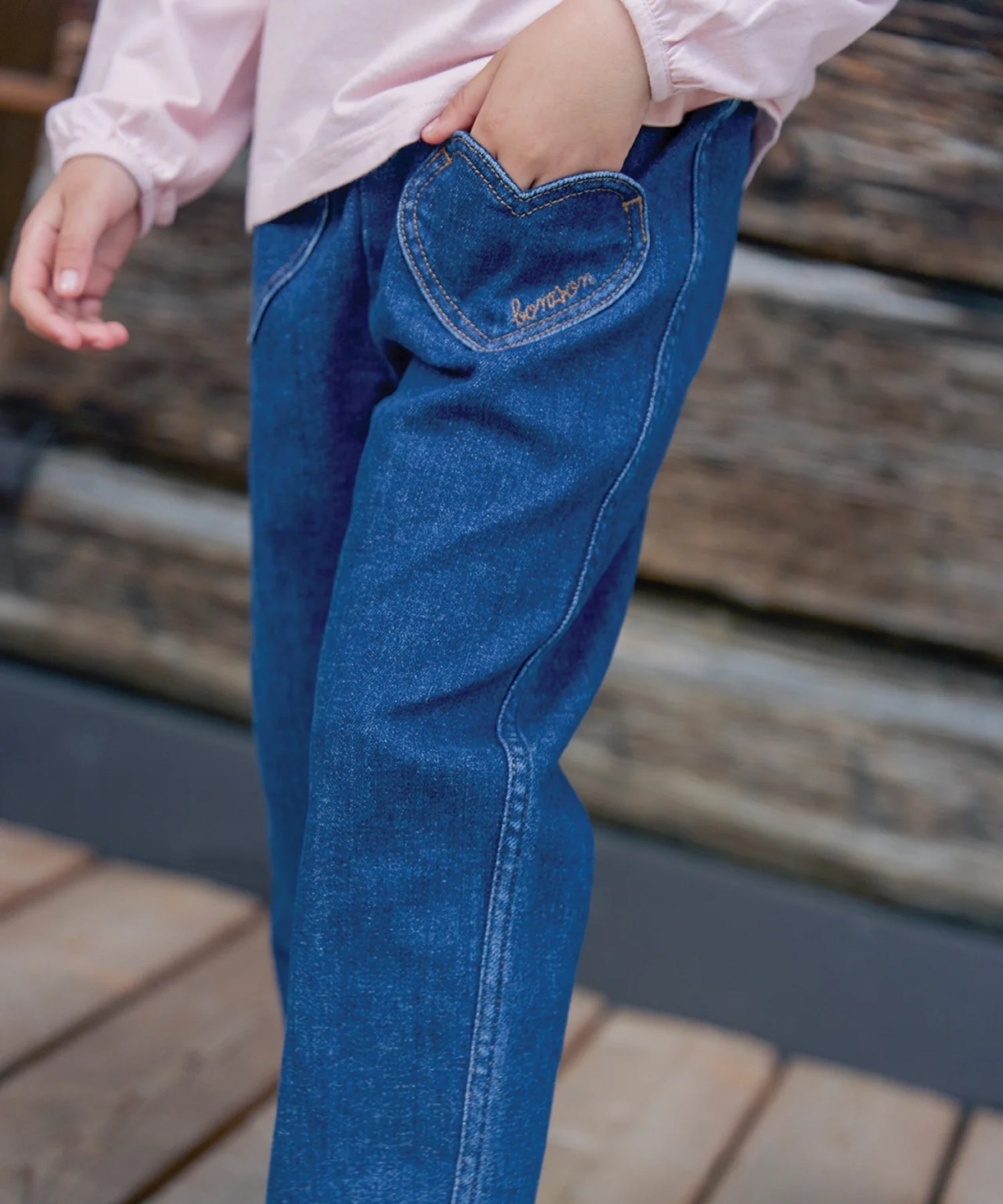 1kQekT4RLYgiNUgqnByBPsOm6RDDdWCxM