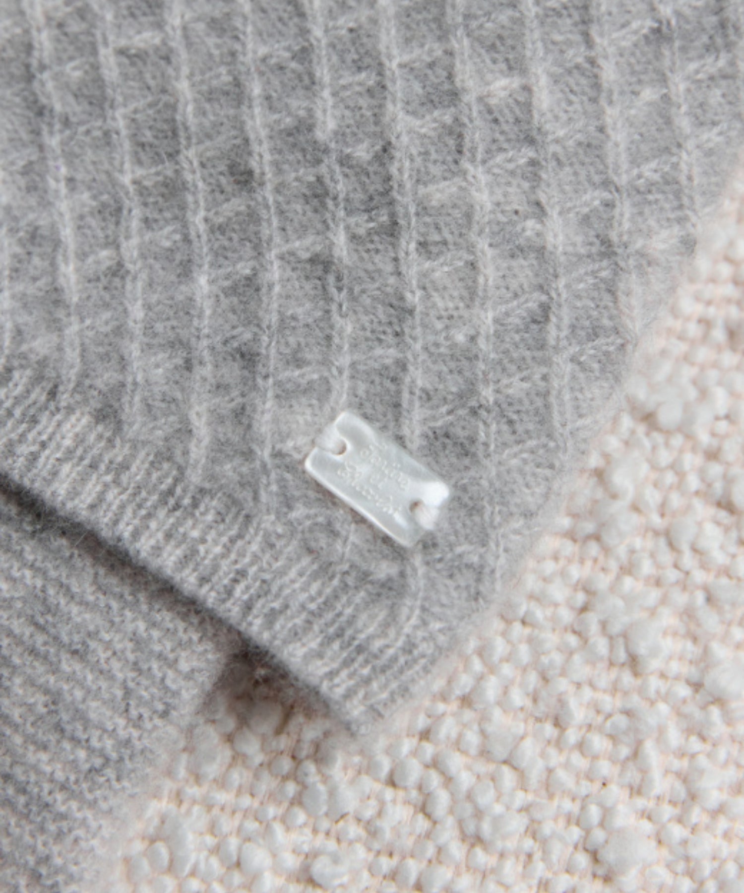 1xC6EaSOIPfX__Av5lhPE06X81mb8XyWJ