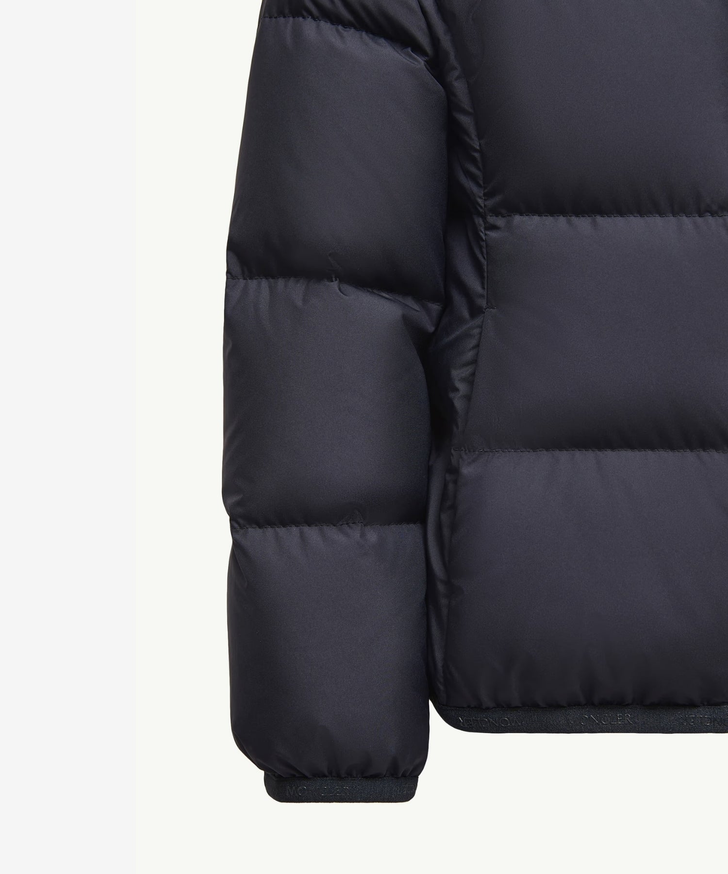 1LZAJh8Lj4VuyHGdRDS4nzo55h8s3xsyi