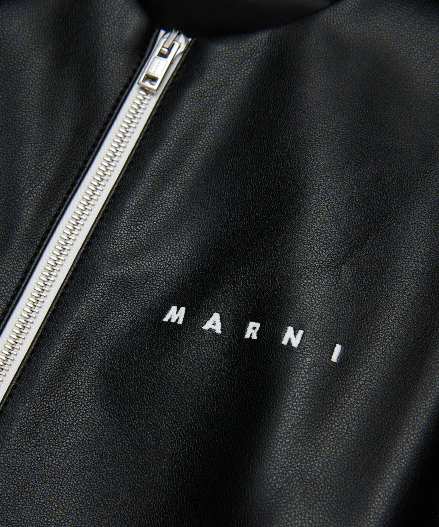 1DpV-hlEt7r_TPdlQMyxu8Y-jRL3lVu3L