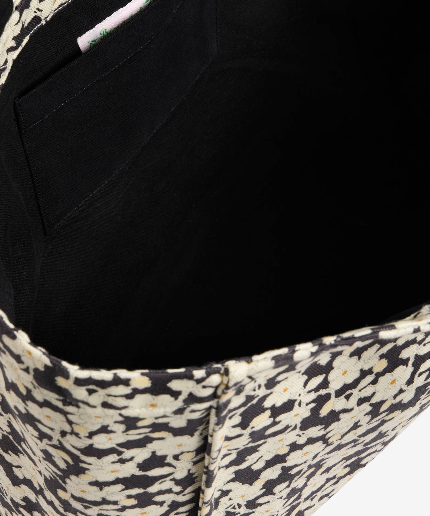 1E-AFlydo6r8ykjEwYpxHUrOKOPd5c0Rc