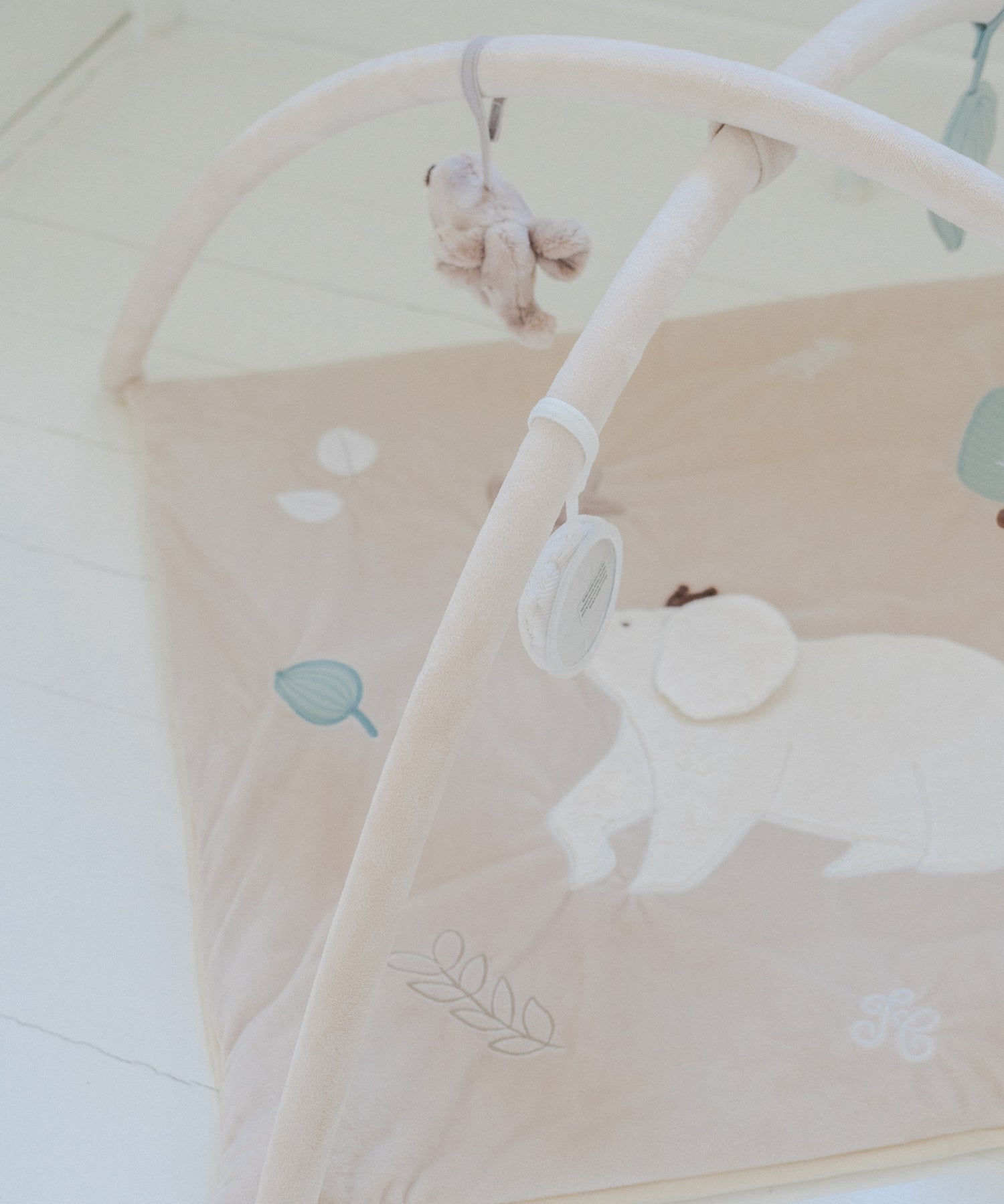 1MMTMEMClS75JUWzAn-ajZaUKS6z04YIJ