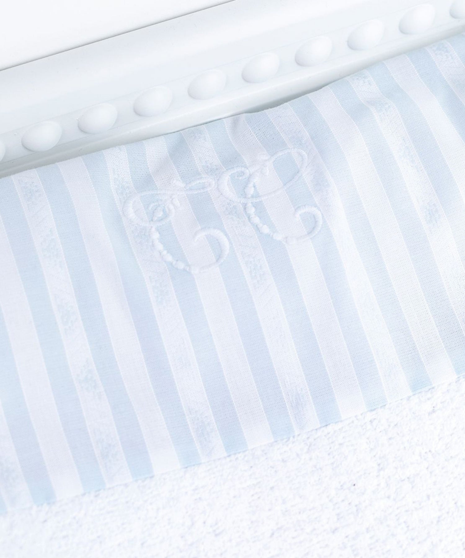 1y_hE2rHN69-TLKJSIhxQH6r9VX0zeIib