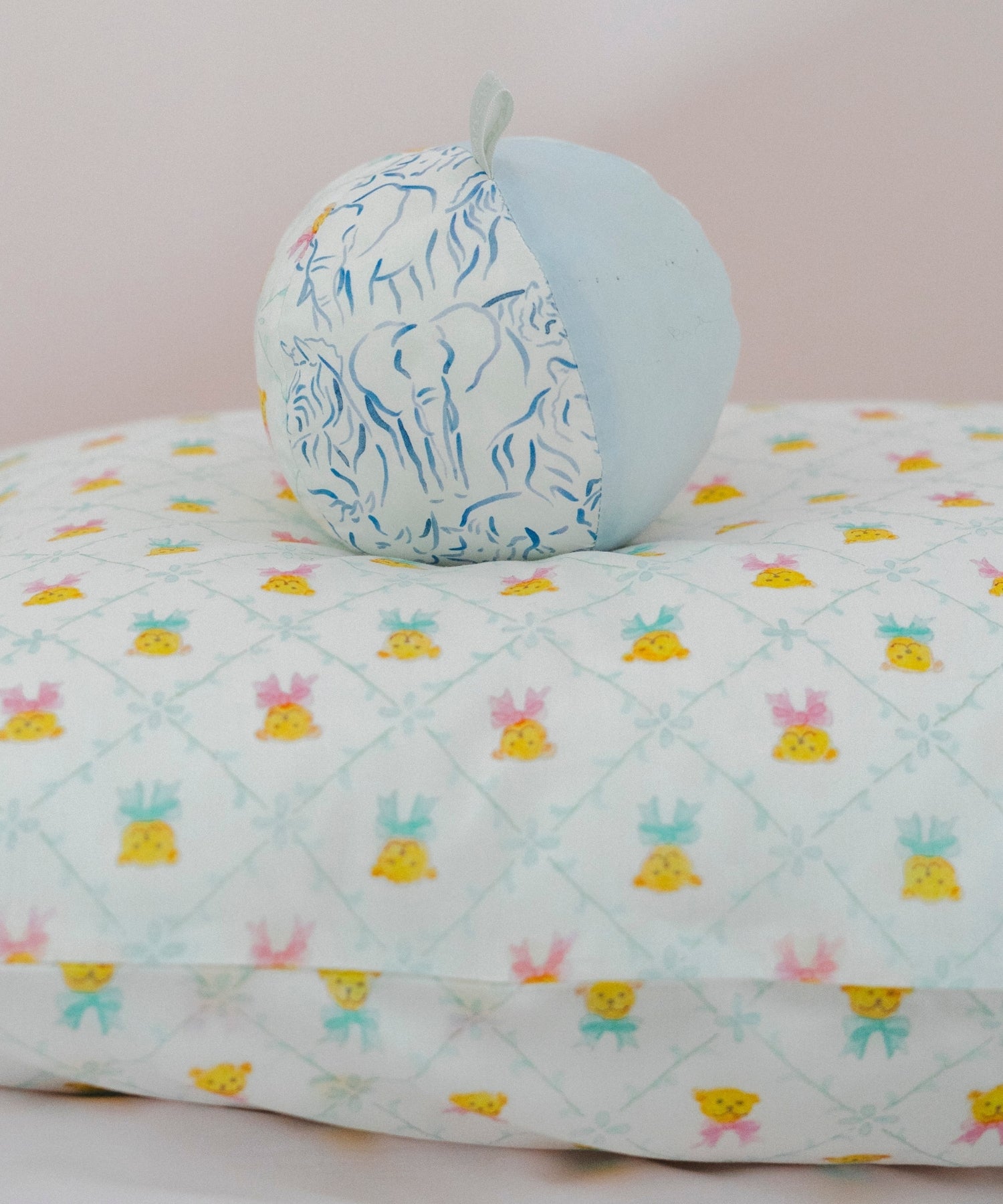 1No0eBu223GhCpn7Rq_tujGFs5KSaYGAM