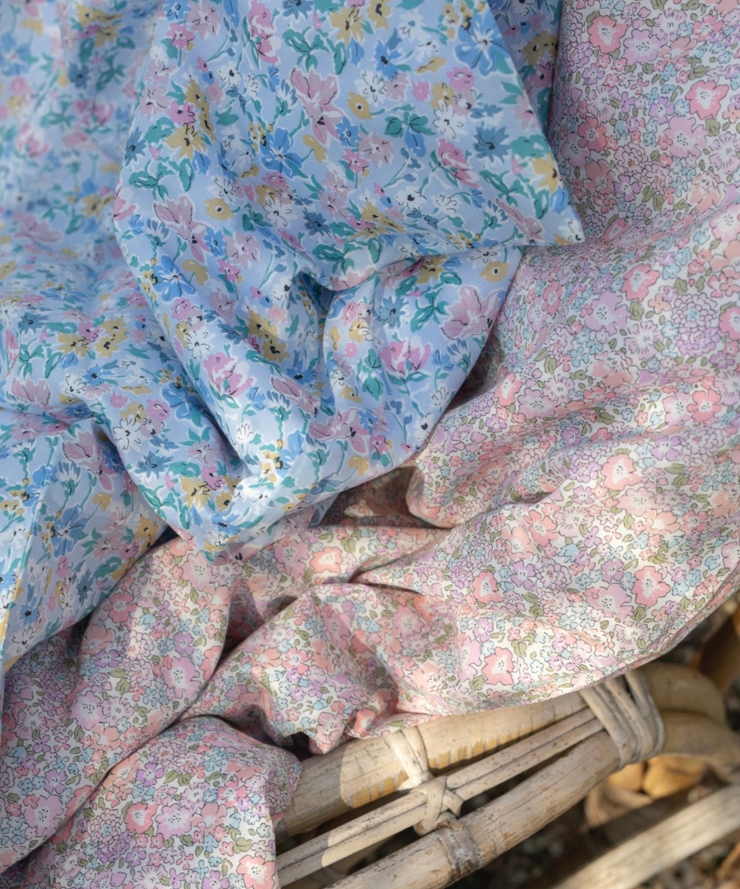 1dj4PlS_x31nGZhWxnqZ-YwnMWfYhFmID