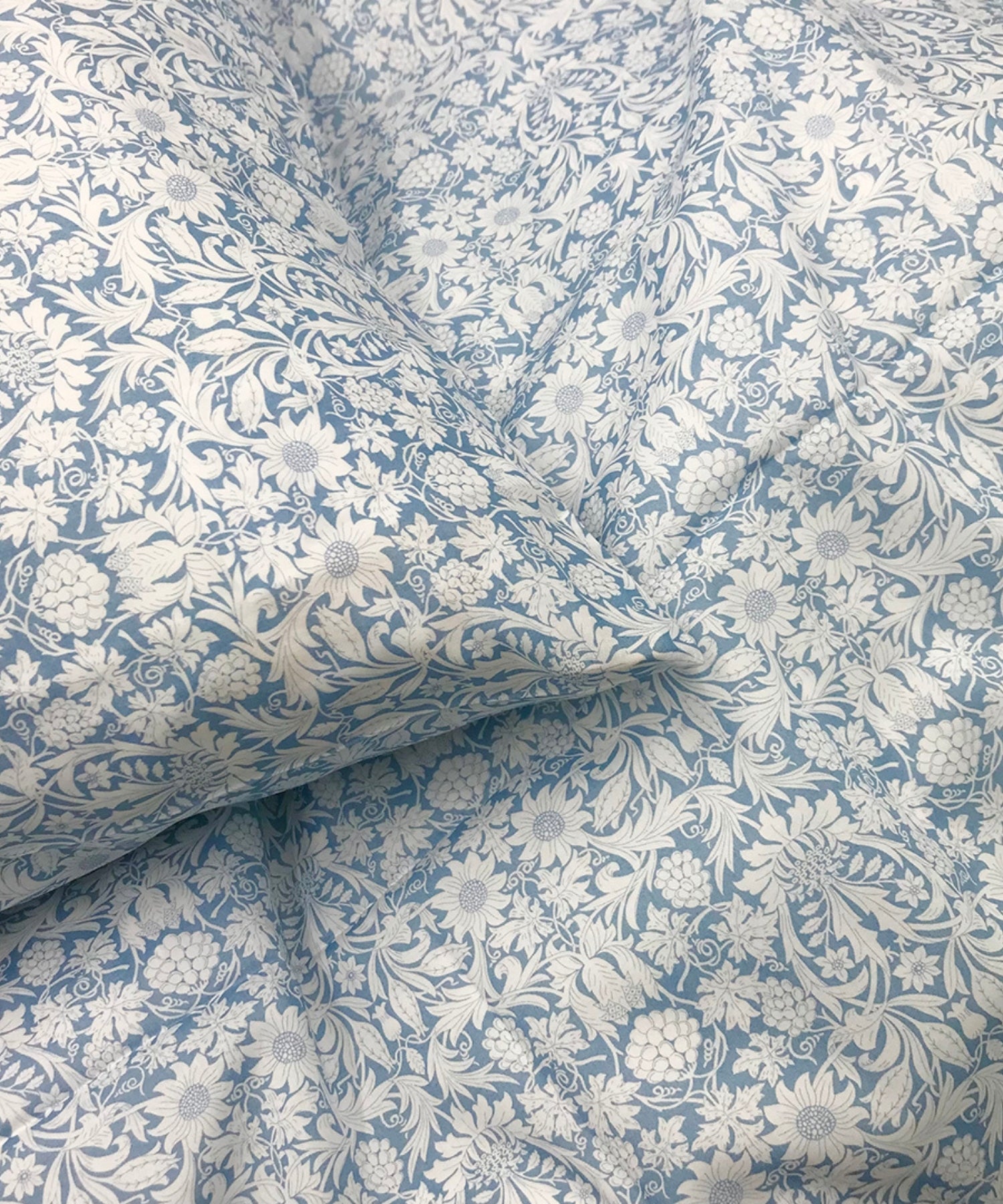 1SmbVU-0PhtEIBPYSny1RAqbDlEEmVDIe