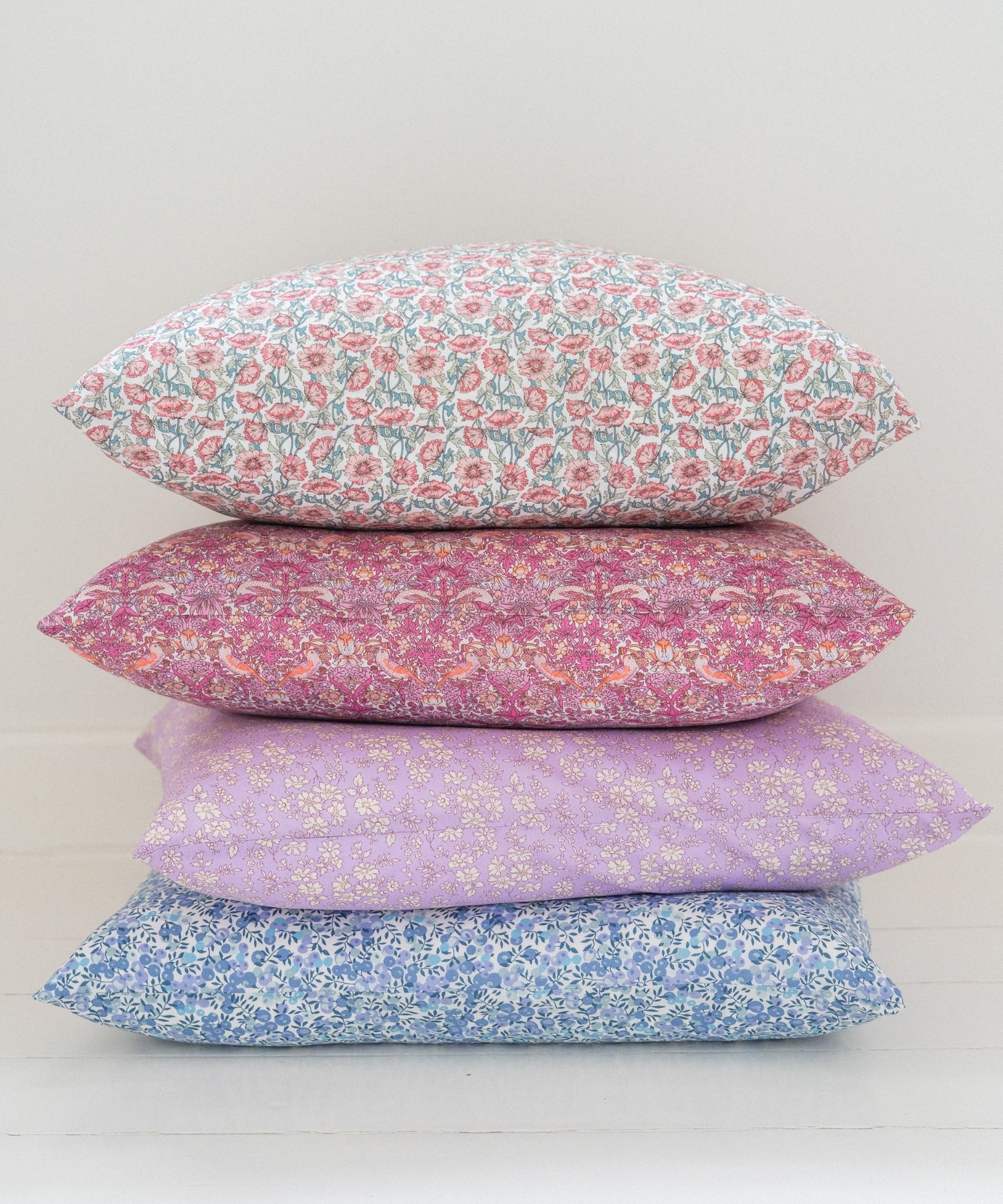 1M0sP_uvzU8RJ742Z_WKREoCNEmor5XEP