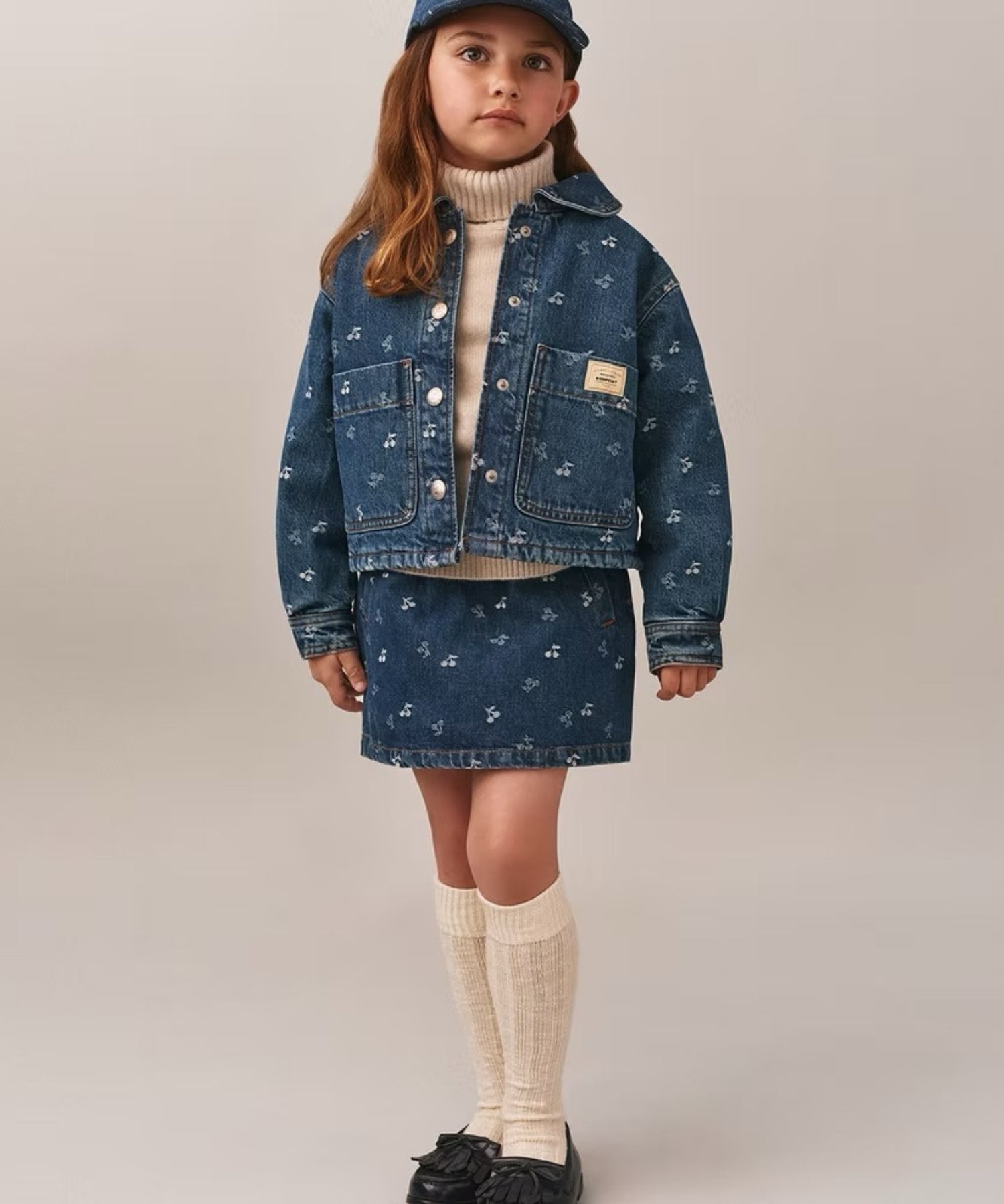 1lslK-sLIXNMUDFefBTF4KCyhSYVZBLmL