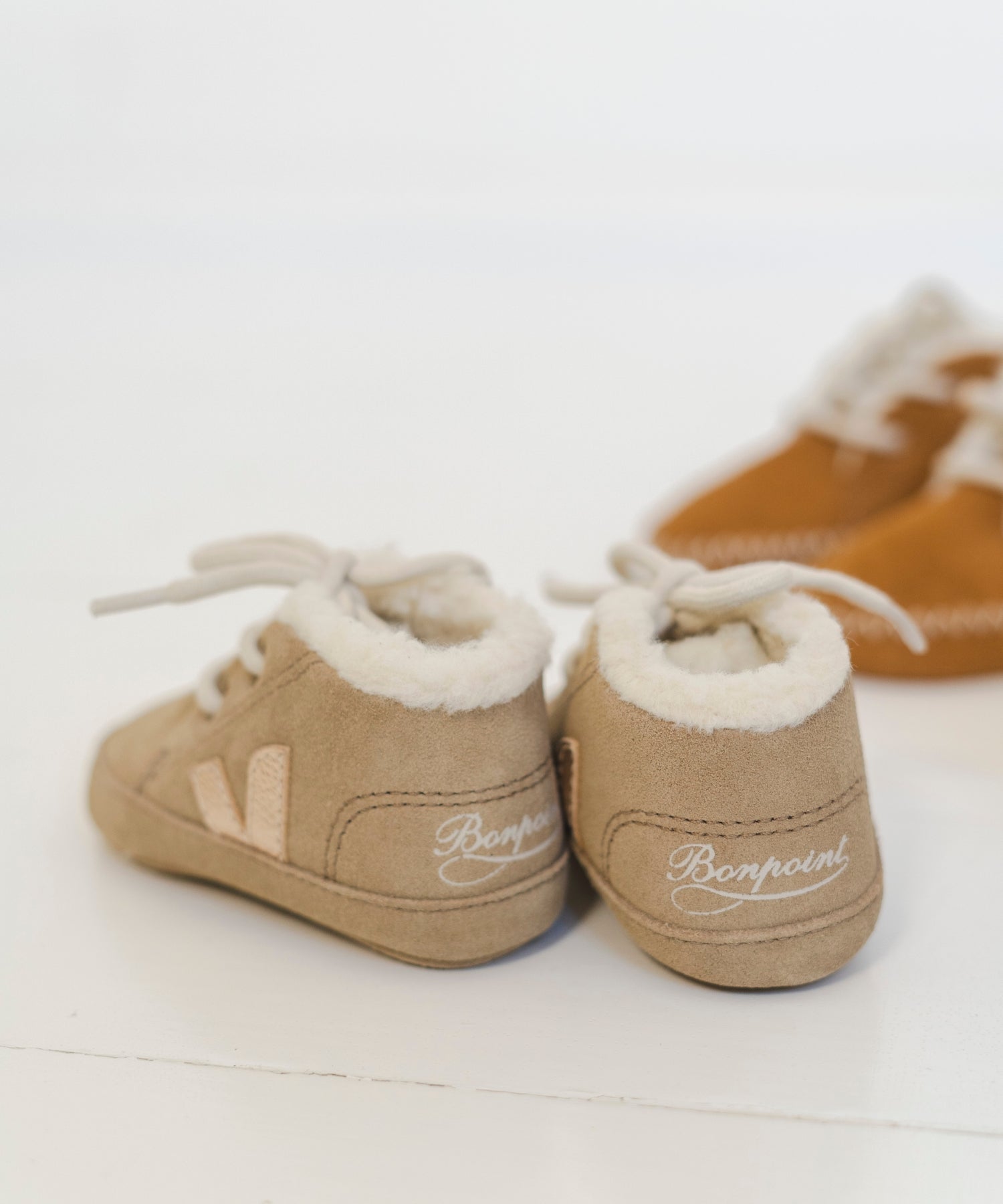 1O6Eh4laRBDKUeXwesJQgAug3i78x3K43