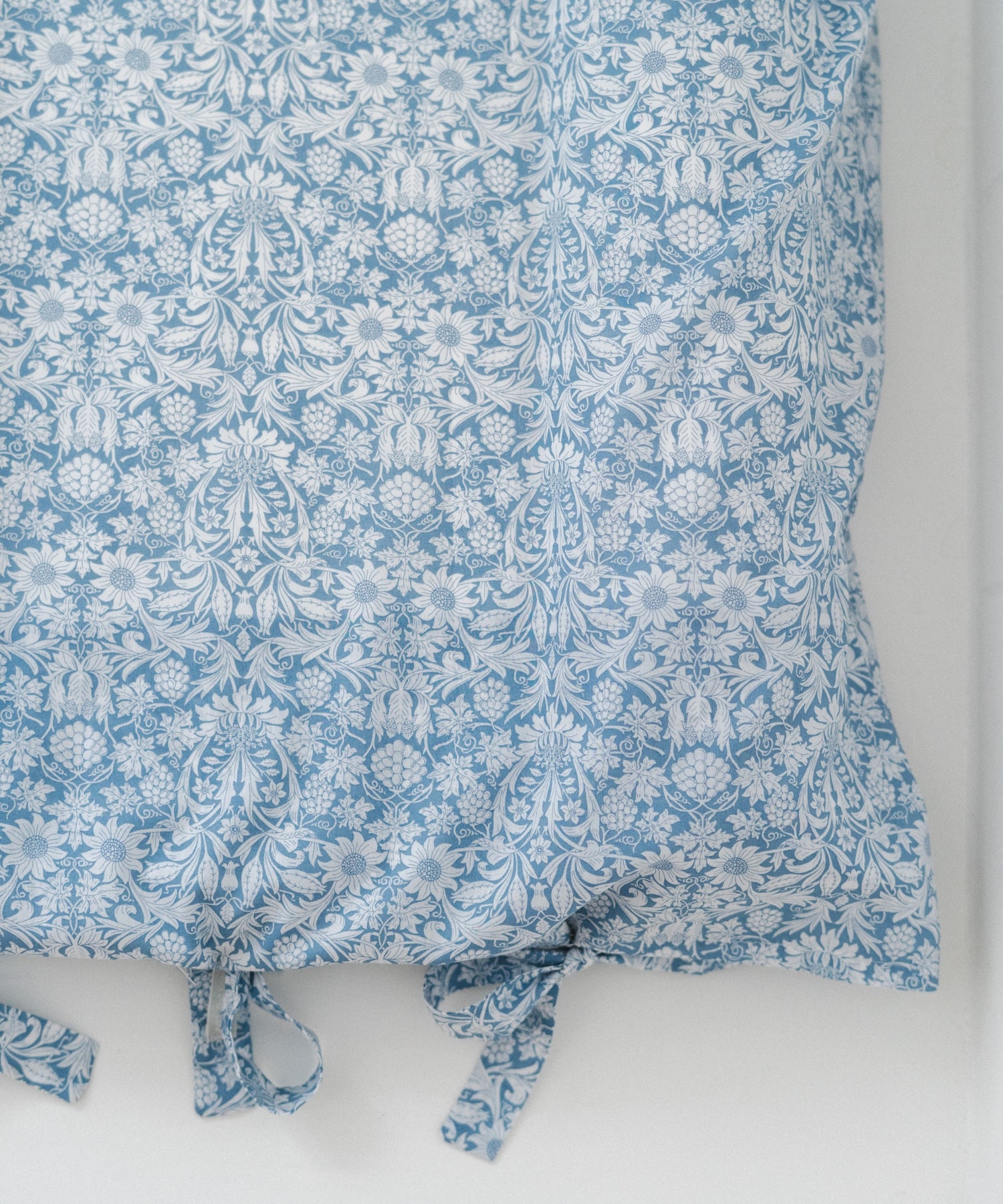 1QYg9reBFH_xbMWRb_5tcg3EVDM-w0mPk