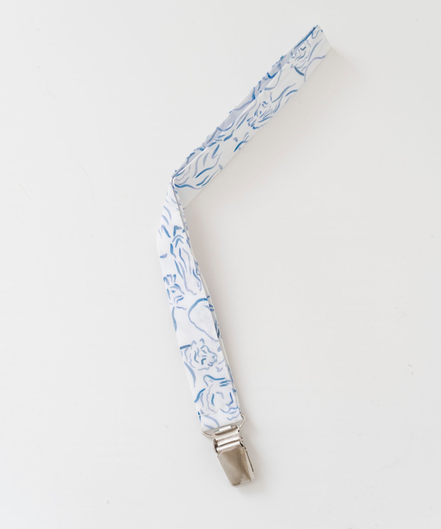 1UEmr041Er6yxVaRpsnMvM5qc9amdNHe5