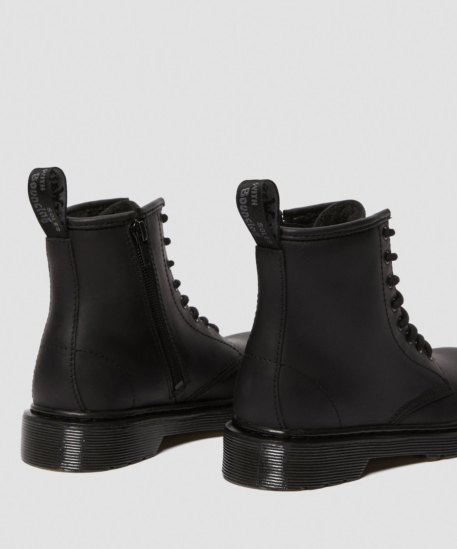 1iHoBwvYFgOsKmUowsRX_CSZ56Qdm43B5