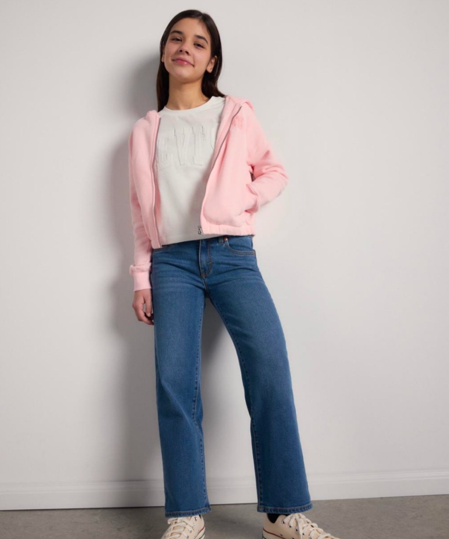 1O3EsdjUkgf_k7VnwSE7RkapesyJHn6xz