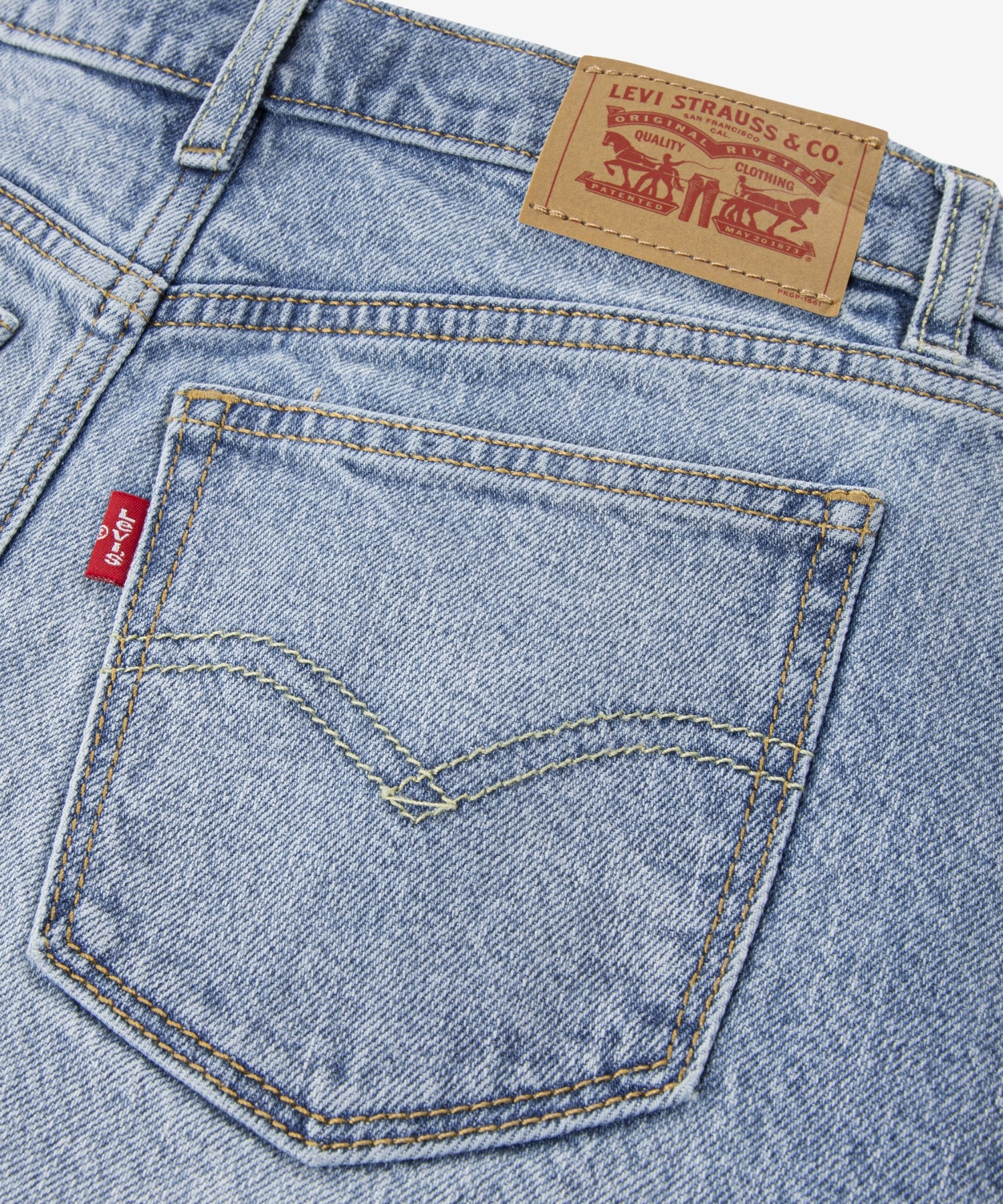 1PZUATFWvYsOMJUAosdtakL38ph9iuV6q