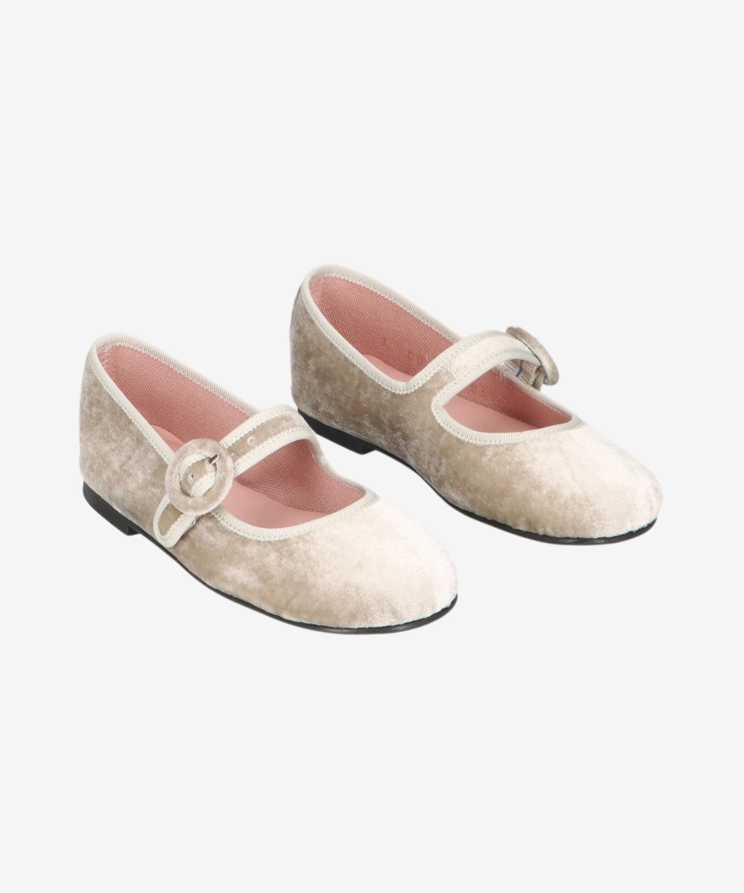 1_i_UDutobChynjht3YpJ9XSS7WszkXlW