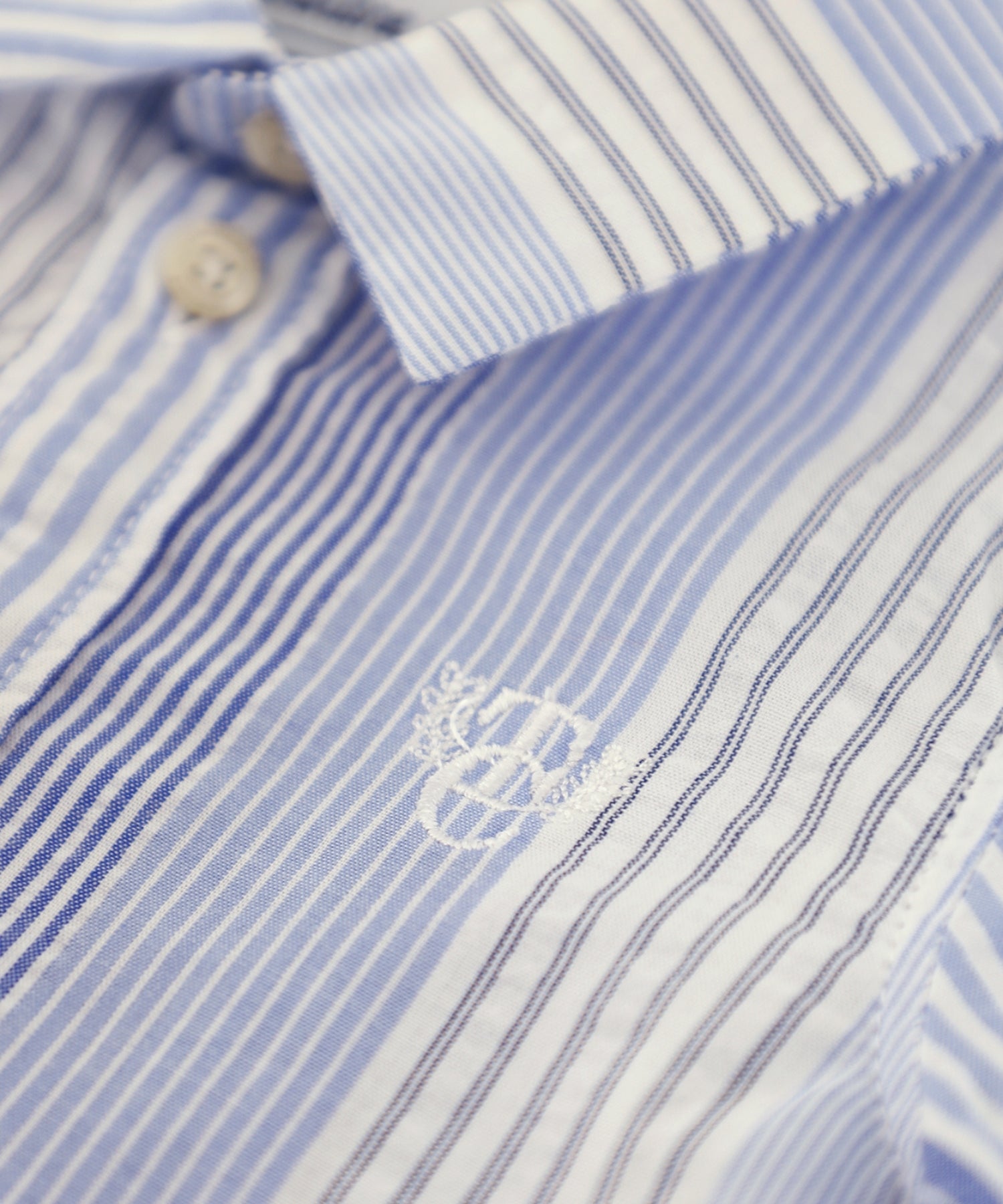 1E5rSD-c4pfbxzlqJntYKbH19tgrG1CAi