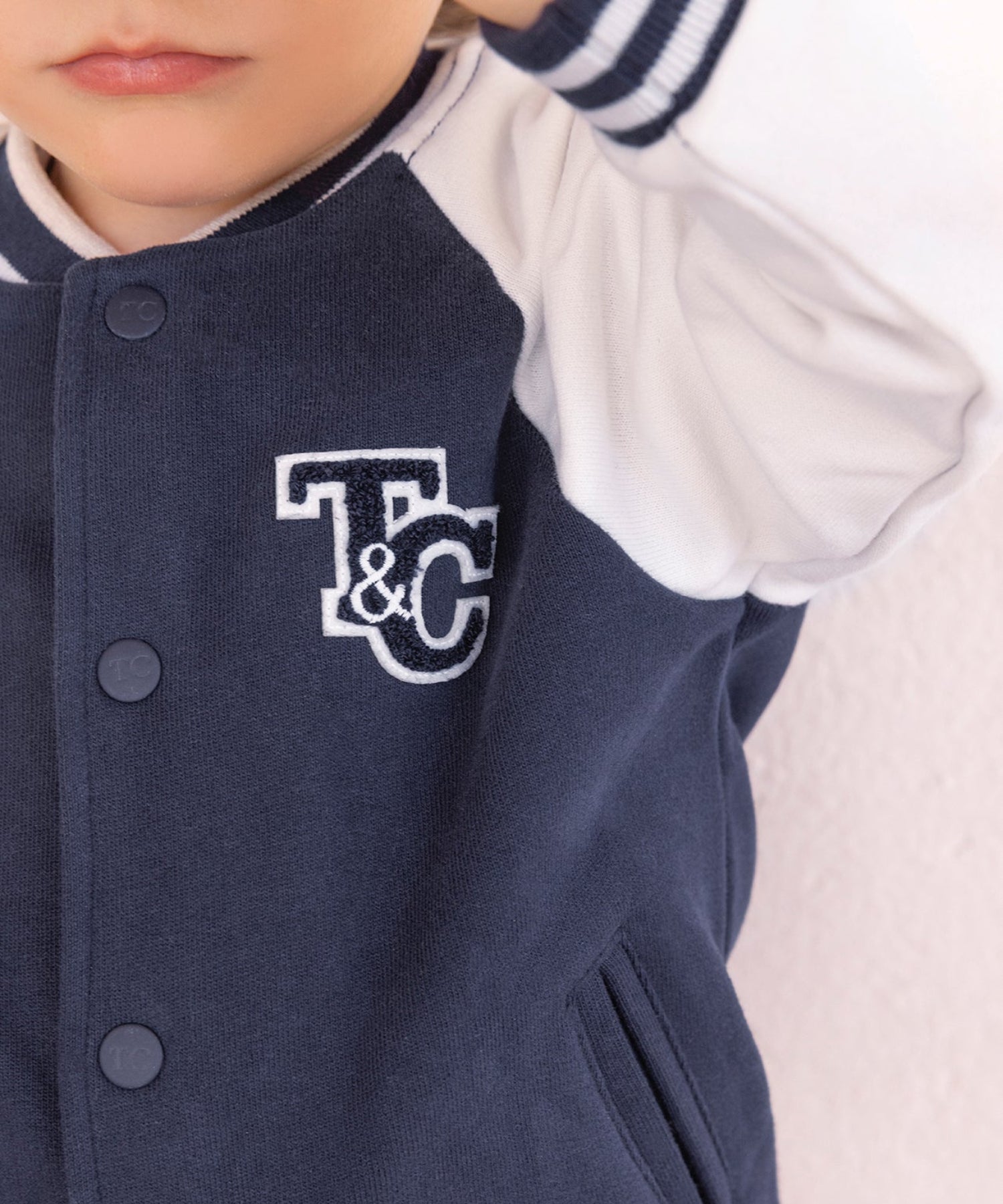 1k3Uin0gz3Kp_5PbYUklK3t_wFvJ1JDJg