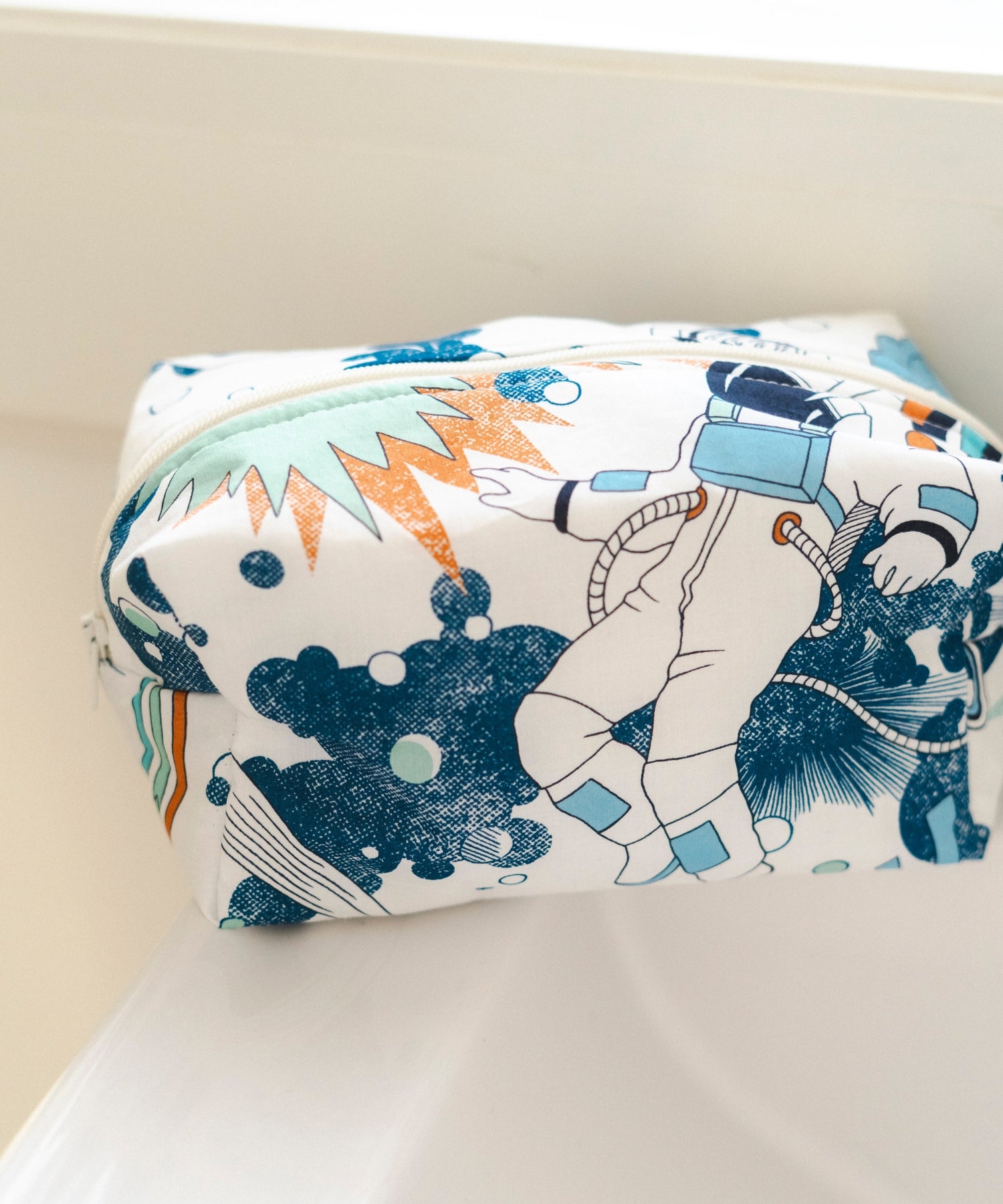 13LGKk7cLrWWXH2JWt00x1n0Xub2XhejG