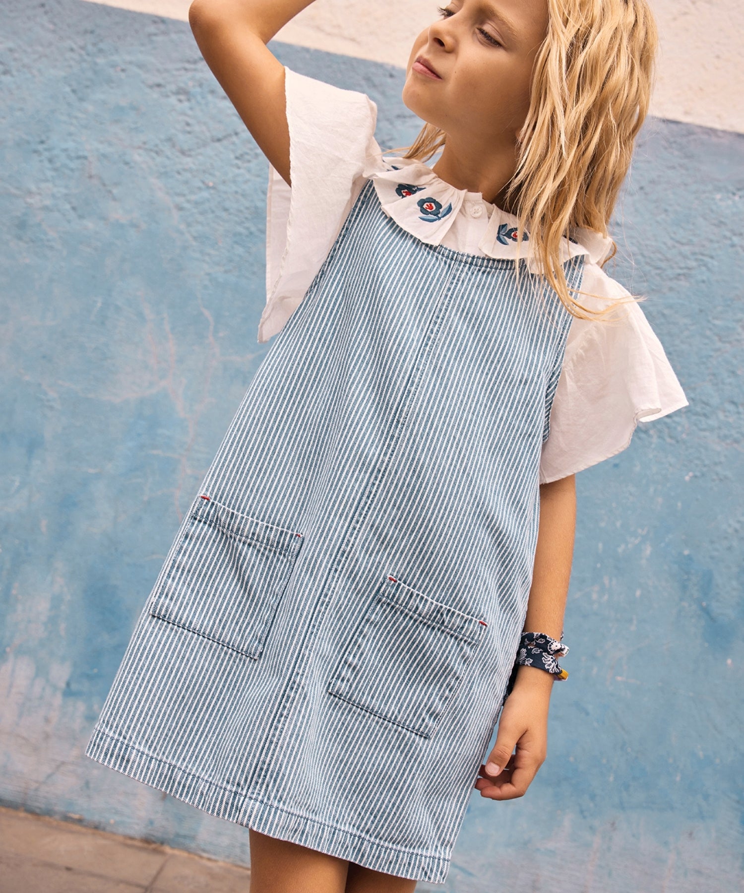 1qUYjM2lr6WvwyTF1Q_032edl1t3s893N