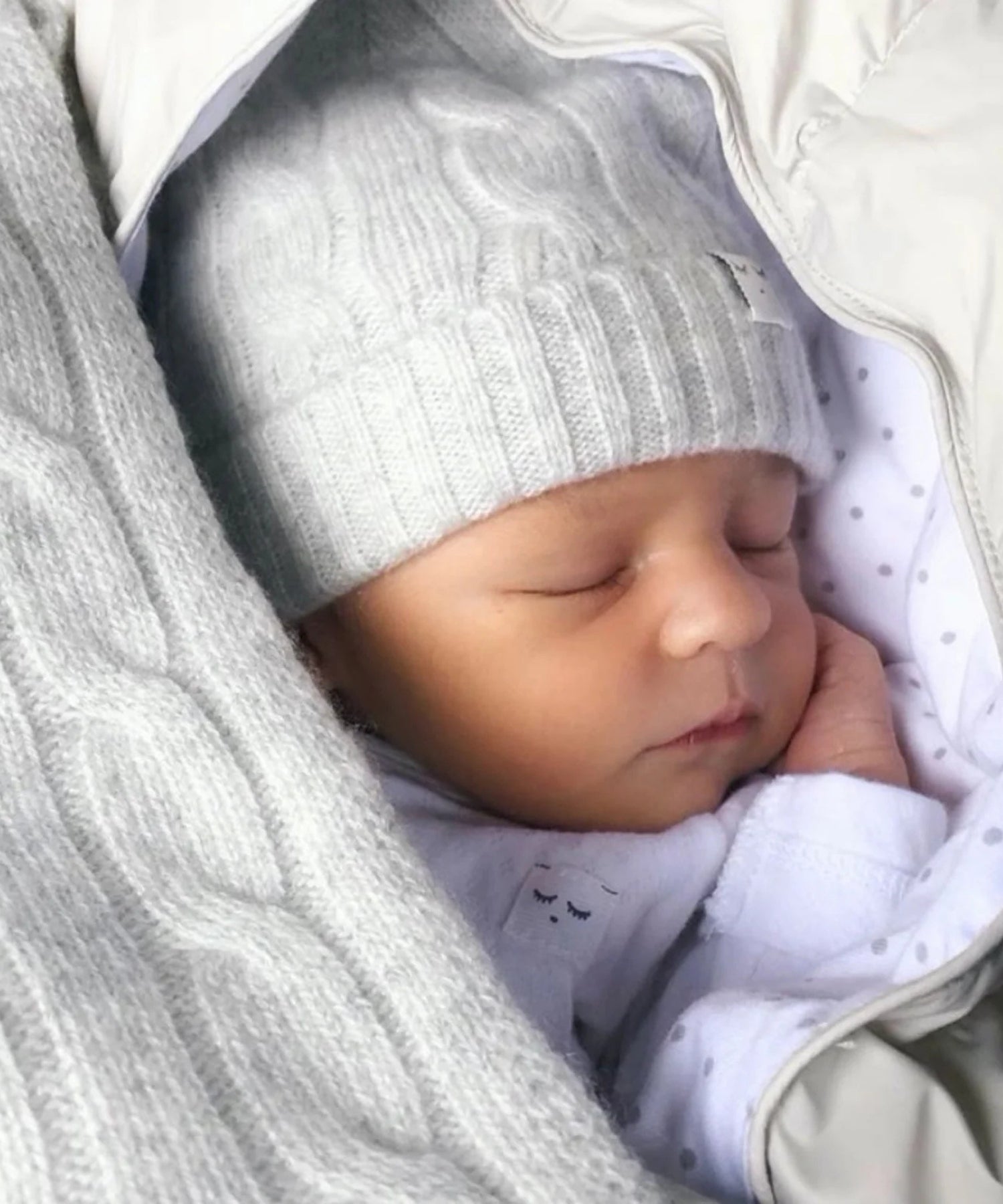 1OsIkTA13Ngmq4sqyygK4sWEWUv3aDZVD